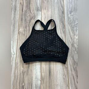 lululemon black white colour me quick sports bra size 2